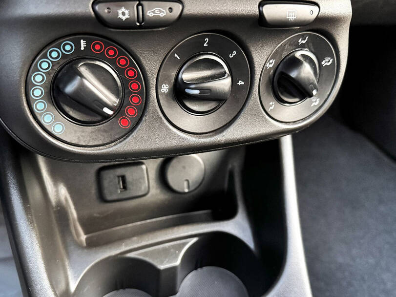 Opel Corsa 5th (X15) Generation Interior 