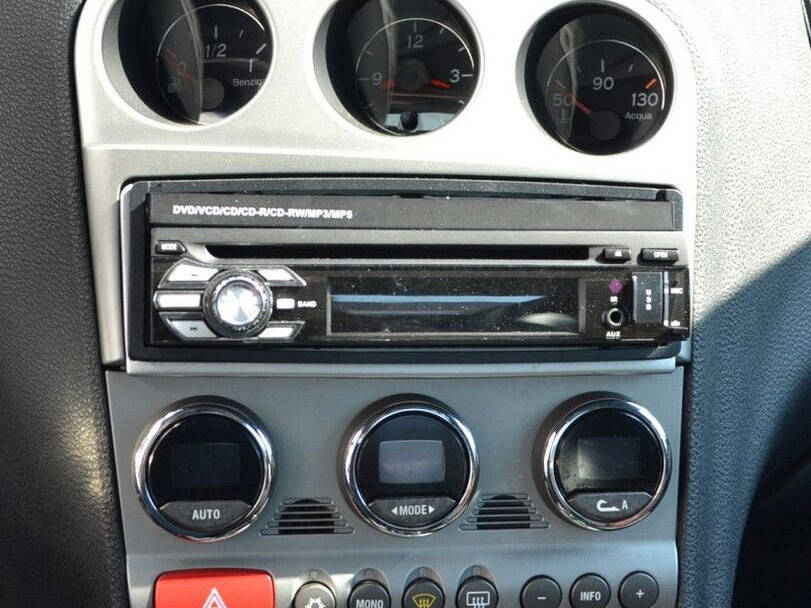 ألفا روميو 156 Interior 
