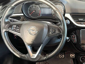 أوبل كورسا الداخلية 