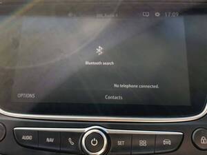 أوبل جراندلاند إكس الداخلية 