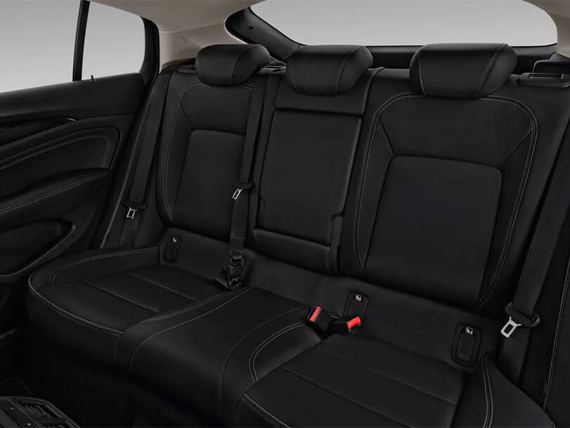 أوبل إنسيجنيا Interior 
