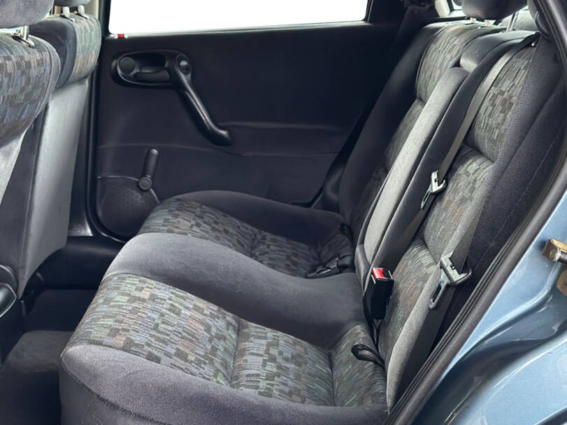 Opel Vectra 2nd Generation Interior 