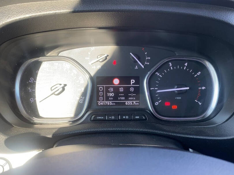 Opel Zafira Life 2025 Interior 