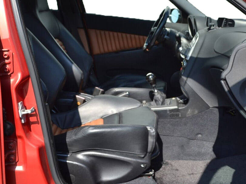 ألفا روميو 156 Interior 