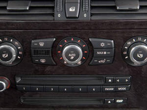 بي ام دبليو الفئة السادسة الداخلية 