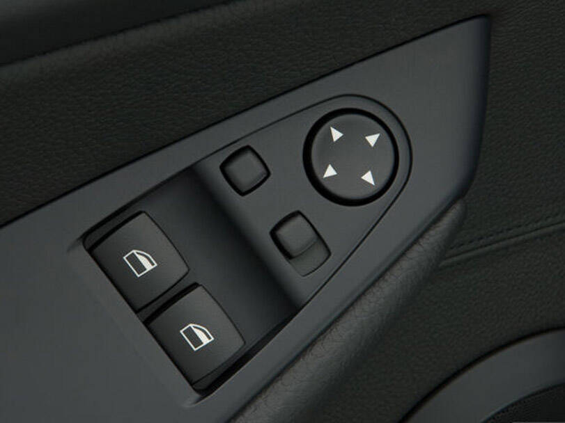 بي ام دبليو ٦ سيريز الجيل الثاني (E63) Interior 
