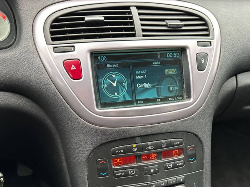بيجو ٦٠٧ Interior 