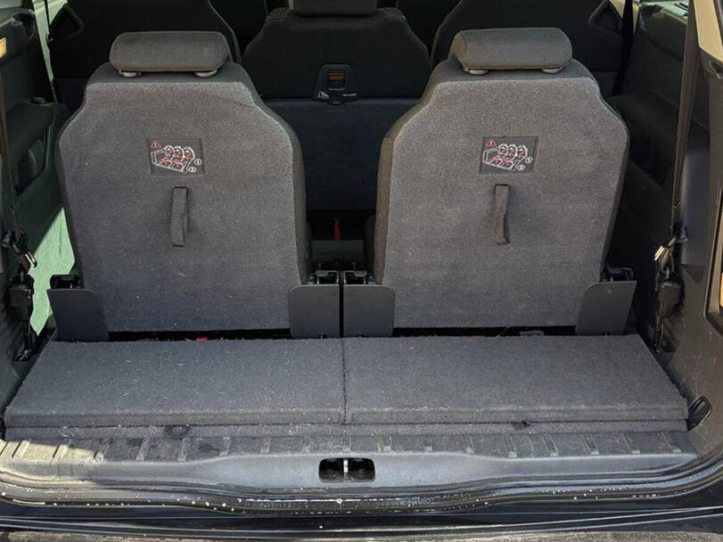 بيجو 5008 الجيل الأول (T87) الخارجية 