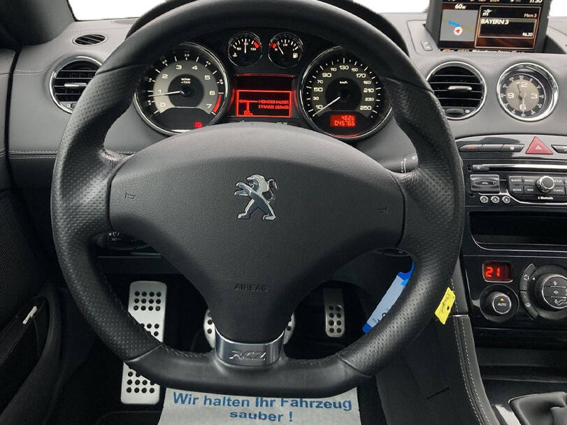 بيجو آر سي زد Interior 