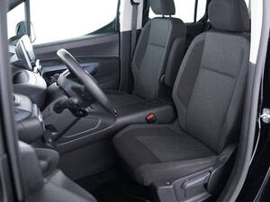 بيجو ريفتر الداخلية 