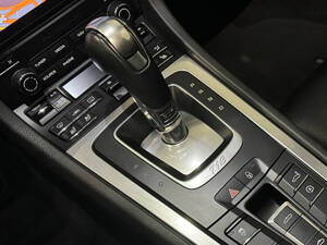 بورشه بوكستر الداخلية 