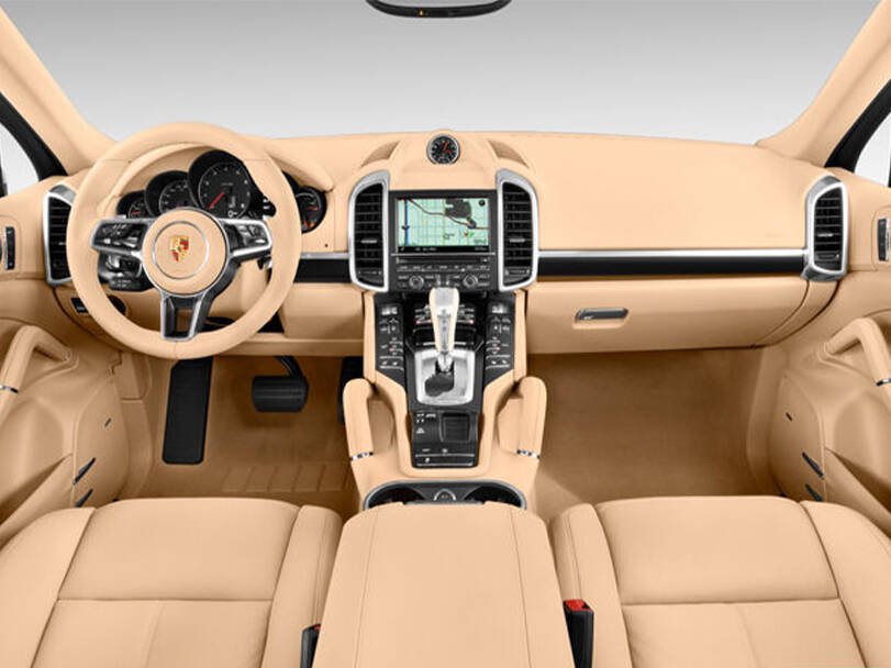 Porsche Cayenne 2nd (92A) Generation Interior 