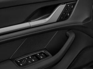 Porsche Taycan Interior 