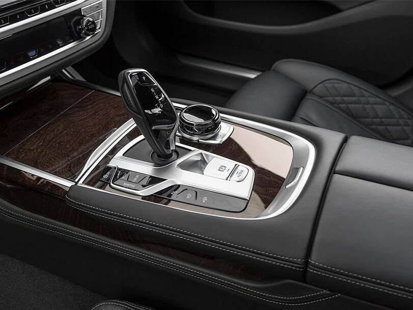 بي ام دبليو ٧ سيريز الجيل السادس (G11) Interior 