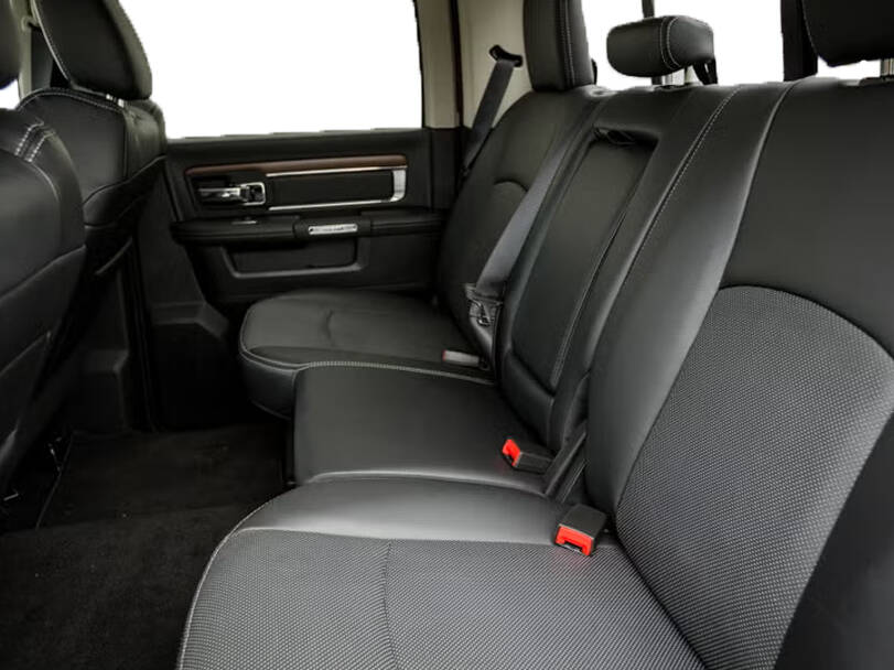 رام 2500 الجيل الرابع (DS) Interior 