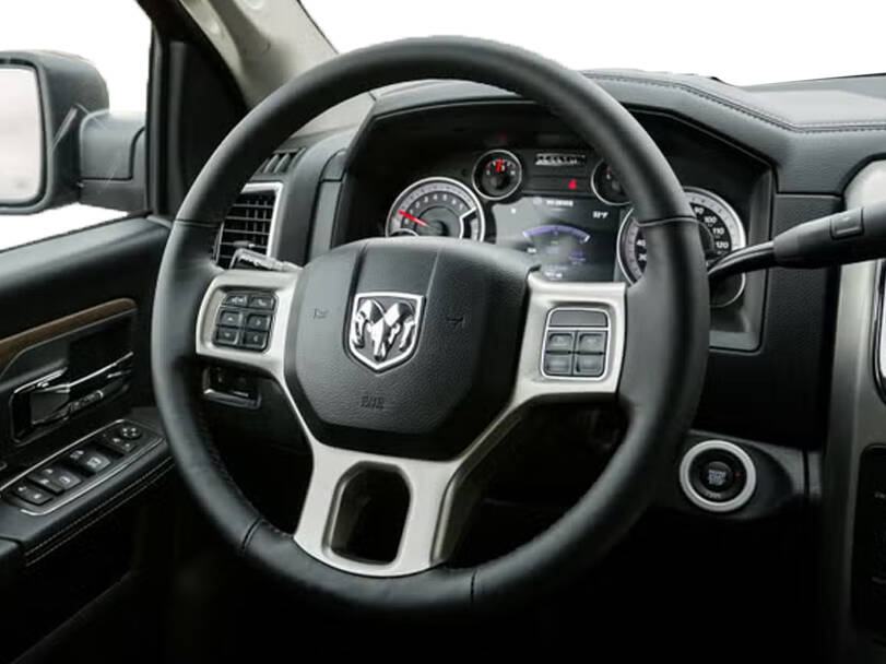 رام 2500 الجيل الرابع (DS) Interior 