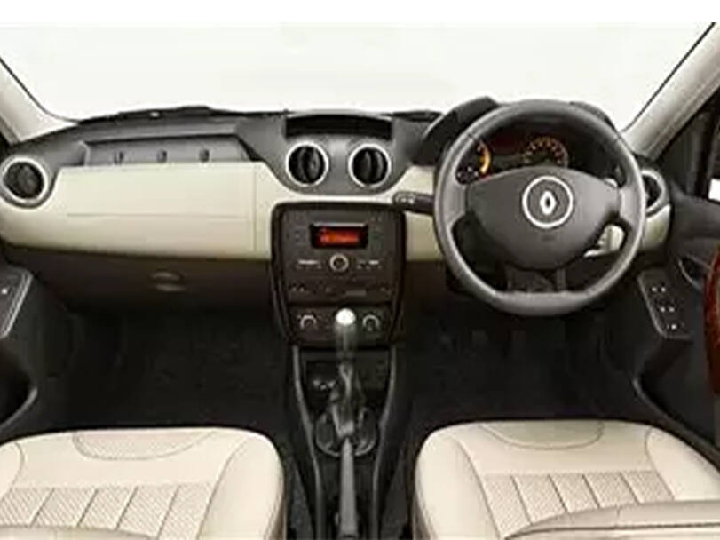 Renault Duster 1st (HS) Generation Interior 