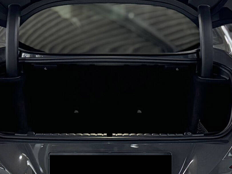 بي ام دبليو ٨ سيريز 2025 Exterior 