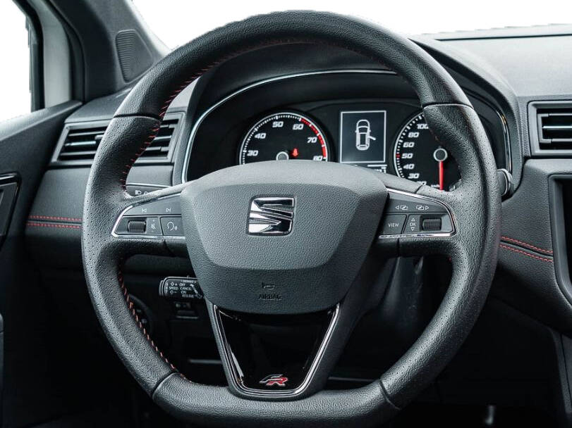 سيات أرونا Interior 