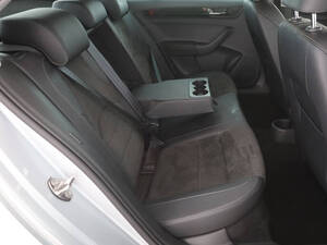 سيات توليدو الداخلية 