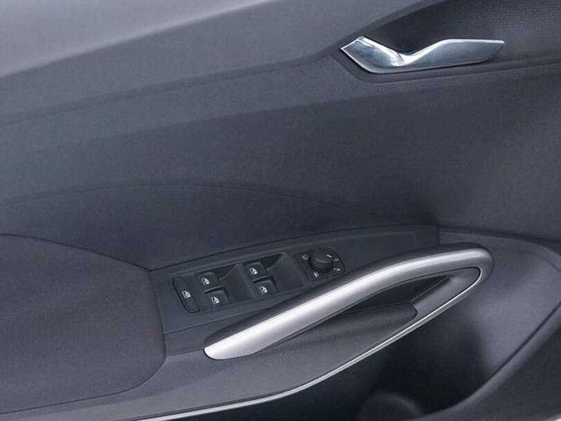 شكودا فابيا 2025 Interior 