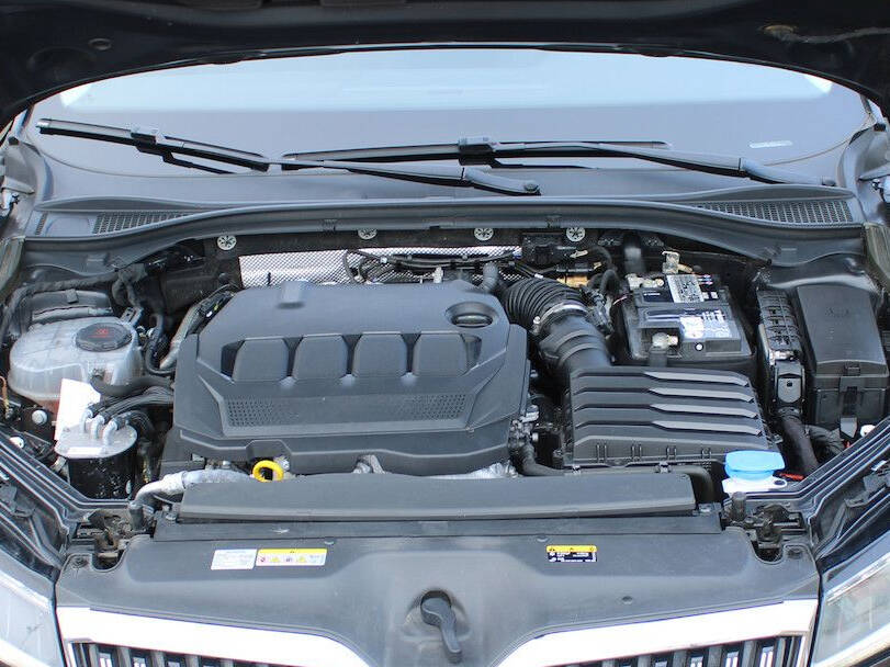 شكودا سوبرب الجيل الثالث (B8) Exterior 