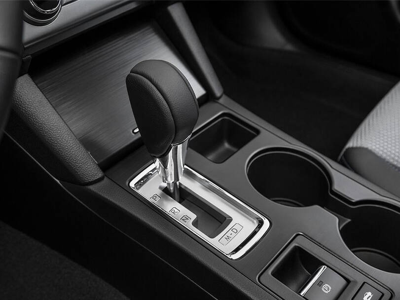 سوبارو ليجاسي Interior 