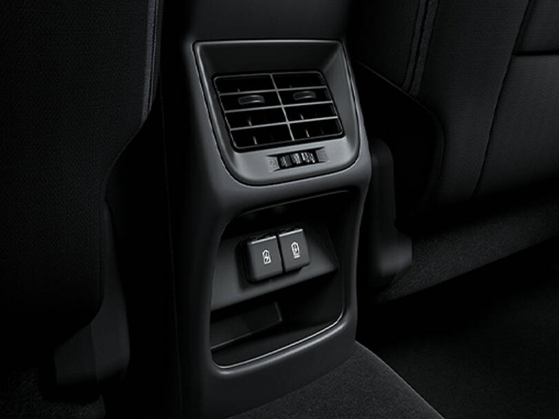  سوزوكي بالينو 2025 Interior 