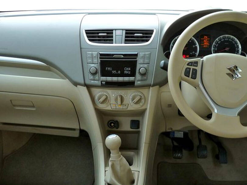 سوزوكي إرتيجا Interior 