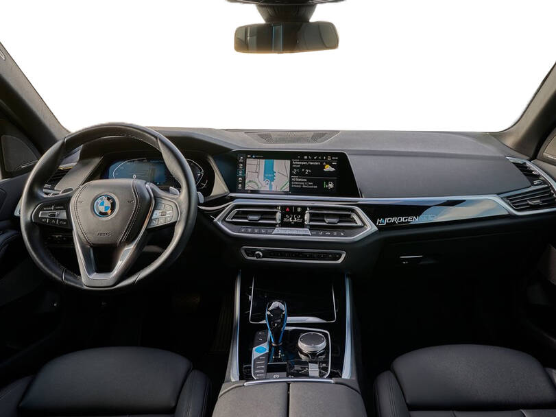 BMW iX5 2025 Interior 