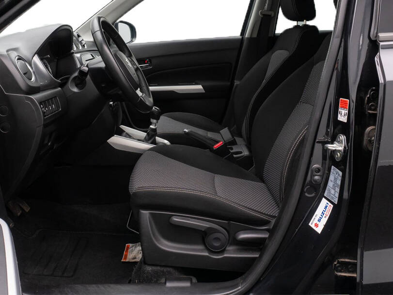 سوزوكي جراند فيتارا Interior 