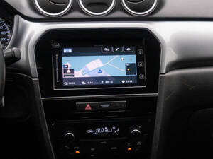  سوزوكي جراند فيتارا الداخلية 