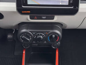  سوزوكي إغنيس الداخلية 