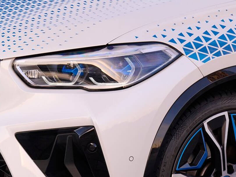BMW iX5 2025 Exterior 