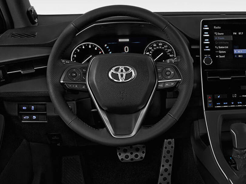 تويوتا أفالون Interior 