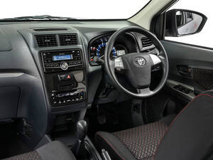 Toyota Avanza Interior 