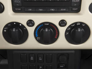 تويوتا إف جي كروزر الداخلية 