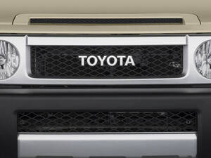 تويوتا إف جي كروزر الخارجية 