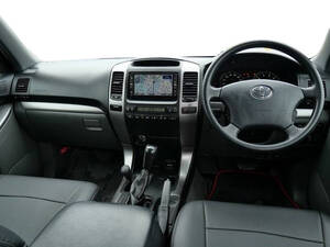 Toyota Land Cruiser Prado Interior 