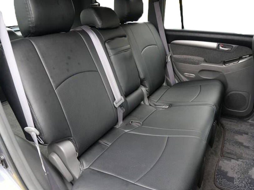 تويوتا لاند كروزر برادو الجيل الثالث (J120) Interior 