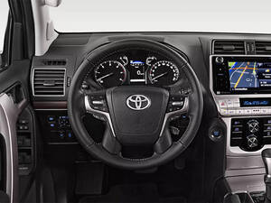Toyota Land Cruiser Prado Interior 