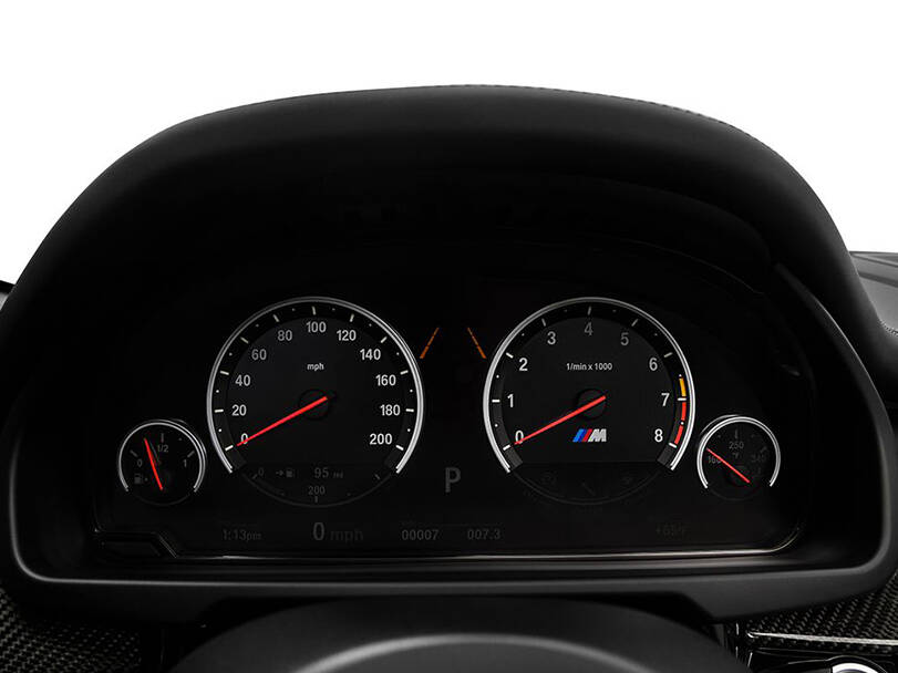 بي ام دبليو إكس ٥ Interior 