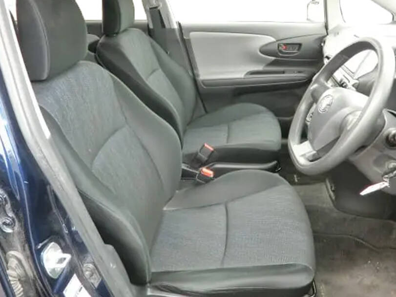 Toyota Wish 1st (AE10) Generation Interior 