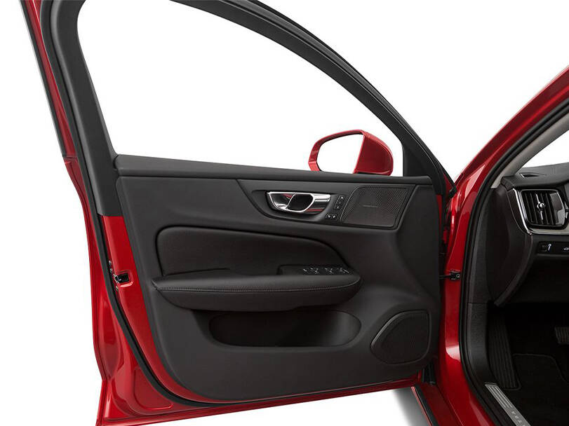 فولفو إس٦٠ Interior 