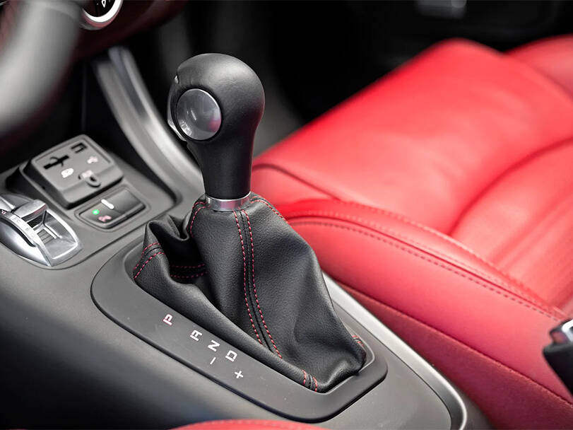 ألفا روميو جولييتا Interior 