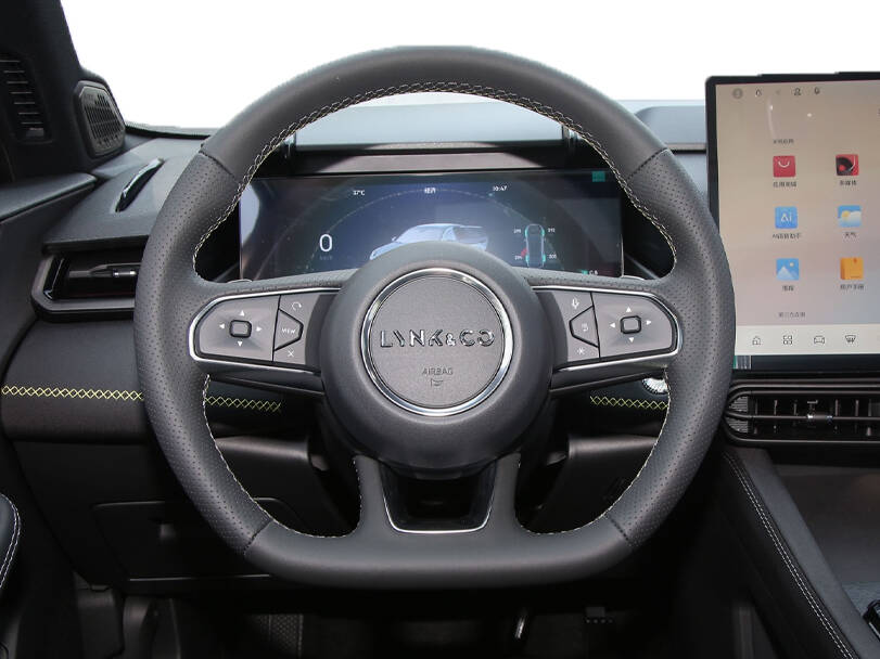 Lynk & Co 03+ 2025 Interior 