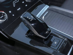 Bestune B70S Interior 