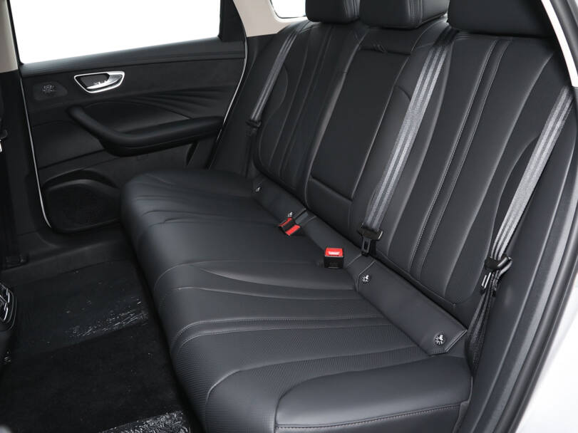 إم جي 8 2025 الداخلية 