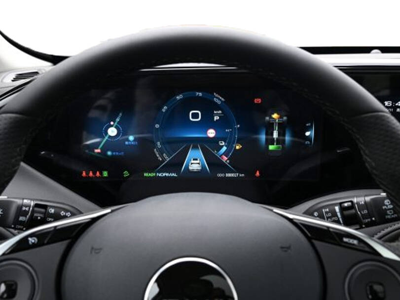 دونغ فينغ ضخم الداخلية 