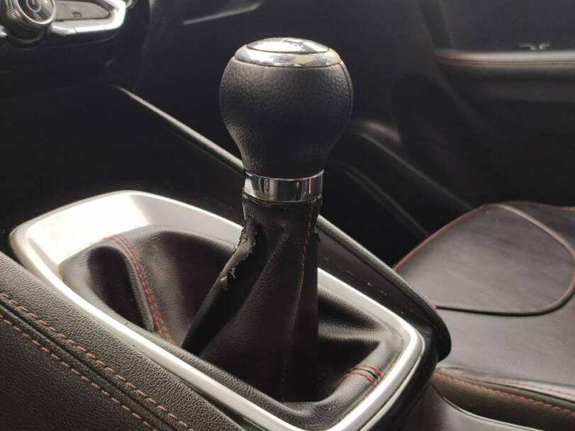 بريليانس في ٣ Interior 
